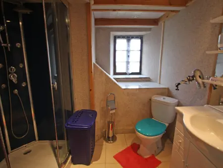 Charmant gîte avec terrasse, WiFi et garage moto à Gérardmer - Photo 19