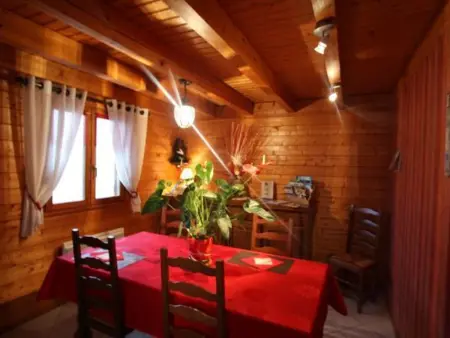 Chalet confort en montagne, près des thermes et circuits de rando, idéal pour famille - Photo 3