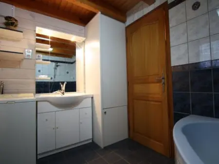 Chalet confort en montagne, près des thermes et circuits de rando, idéal pour famille - Photo 11
