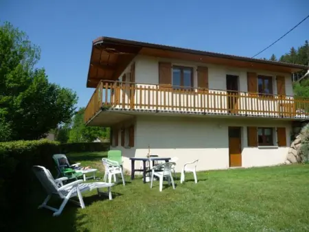 Chalet spacieux à Rochesson, près de Gérardmer, avec garage, cheminée, WIFI et équipements complets - Photo 1