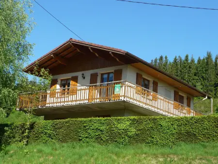 Chalet spacieux à Rochesson, près de Gérardmer, avec garage, cheminée, WIFI et équipements complets - Photo 2