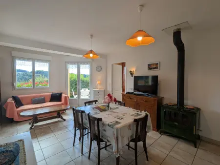 Gîte à la montagne avec cheminée, wifi et joli terrain - Photo 1