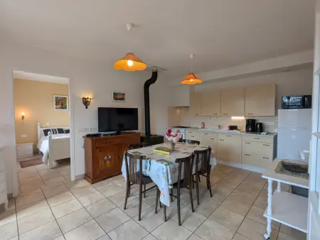 Gîte à la montagne avec cheminée, wifi et joli terrain - Photo 8