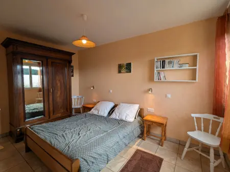 Gîte à la montagne avec cheminée, wifi et joli terrain - Photo 10