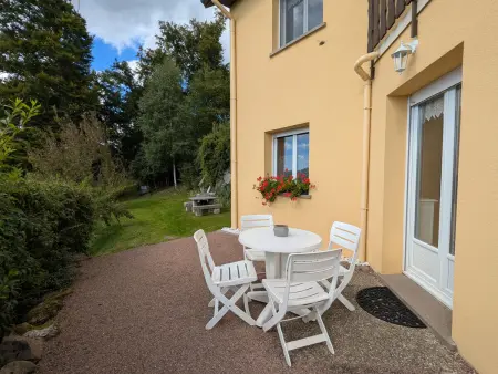 Gîte à la montagne avec cheminée, wifi et joli terrain - Photo 13