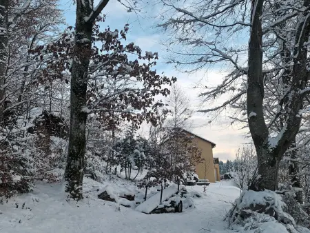 Gîte à la montagne avec cheminée, wifi et joli terrain - Photo 30