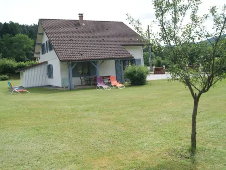 Chalet spacieux avec cheminée, proche forêt, sentiers pédestres, terrasse, terrain clos, jeux et WIFI - Photo 4