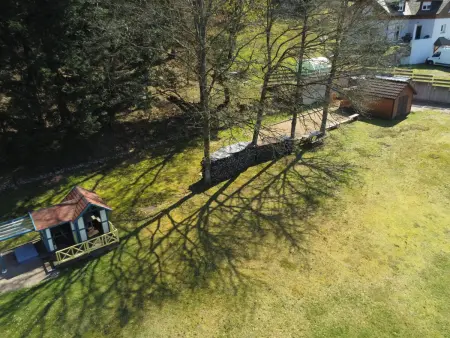 Chalet spacieux avec cheminée, proche forêt, sentiers pédestres, terrasse, terrain clos, jeux et WIFI - Photo 34