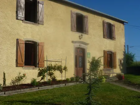 Charmant gîte historique avec terrasse, salle de jeux, et recharge électrique – proche Vittel & Contrexéville - Photo 1
