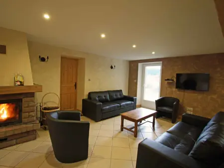 Grande maison avec cheminée, proche nature, idéale pour familles et amis, animaux admis. - Photo 2
