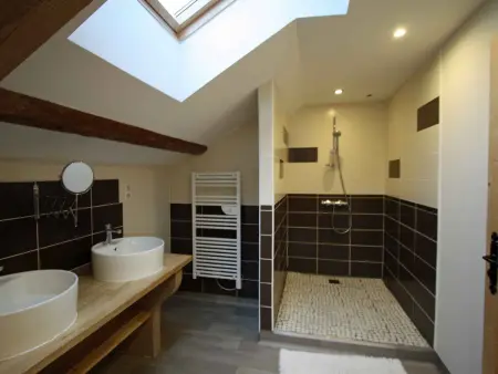 Grande maison avec cheminée, proche nature, idéale pour familles et amis, animaux admis. - Photo 11