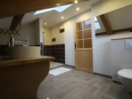 Grande maison avec cheminée, proche nature, idéale pour familles et amis, animaux admis. - Photo 13