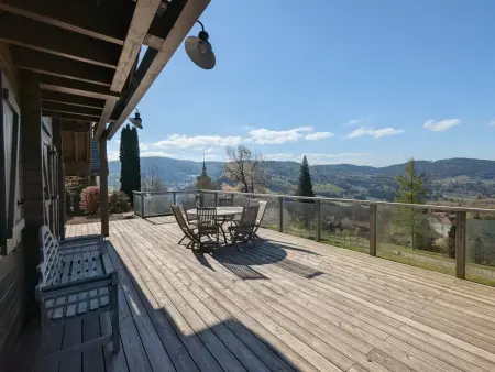 Chalet tout confort avec terrasse et poêle, animaux acceptés - Photo 1