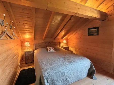 Chalet tout confort avec terrasse et poêle, animaux acceptés - Photo 11