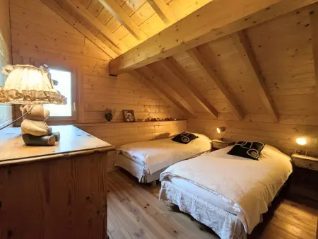 Chalet tout confort avec terrasse et poêle, animaux acceptés - Photo 12