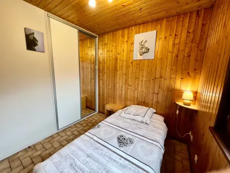 Chalet cosy en bordure de forêt avec wifi, terrasse et équipements complets à Rochesson - Photo 7