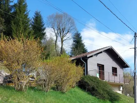 Chalet cosy en bordure de forêt avec wifi, terrasse et équipements complets à Rochesson - Photo 17