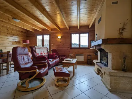 Chalet chaleureux avec terrasse, proche forêt et sentier, à 15 km des stations de ski de Gérardmer - Photo 4