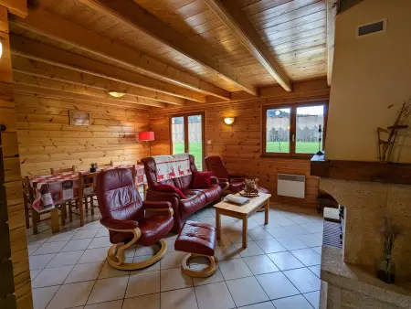 Chalet chaleureux avec terrasse, proche forêt et sentier, à 15 km des stations de ski de Gérardmer - Photo 9