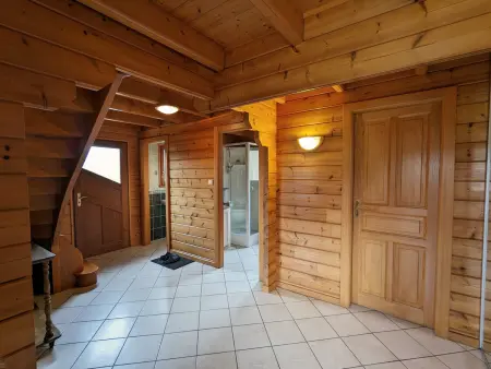 Chalet chaleureux avec terrasse, proche forêt et sentier, à 15 km des stations de ski de Gérardmer - Photo 10