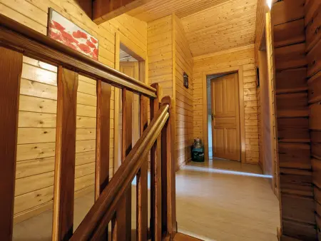 Chalet chaleureux avec terrasse, proche forêt et sentier, à 15 km des stations de ski de Gérardmer - Photo 17