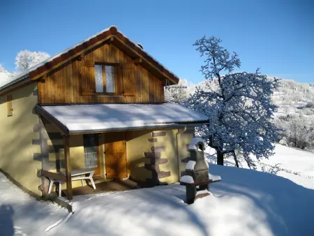 Maison montagnarde rénovée avec cheminée et randonnées - Photo 16