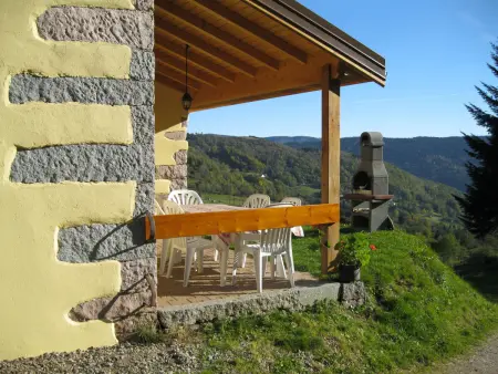 Maison montagnarde rénovée avec cheminée et randonnées - Photo 20