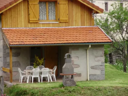 Maison montagnarde rénovée avec cheminée et randonnées - Photo 26