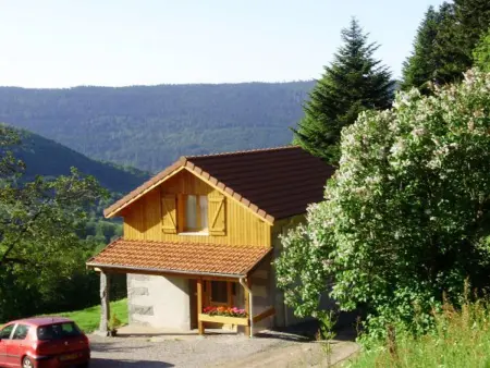 Maison montagnarde rénovée avec cheminée et randonnées - Photo 27
