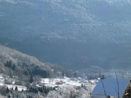 Maison montagnarde rénovée avec cheminée et randonnées - Photo 33
