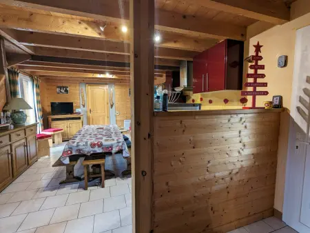 Chalet en bois avec jardin, proche ski et randonnée, équipé pour 8 pers. à Vagney, Vosges - Photo 6