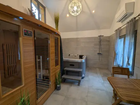 Évasion Vosgienne: Chalet de Luxe, Spa, Sauna, Proche Randos et Stations de Ski - Photo 12