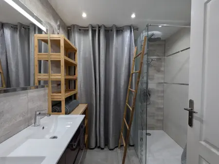 Évasion Vosgienne: Chalet de Luxe, Spa, Sauna, Proche Randos et Stations de Ski - Photo 32