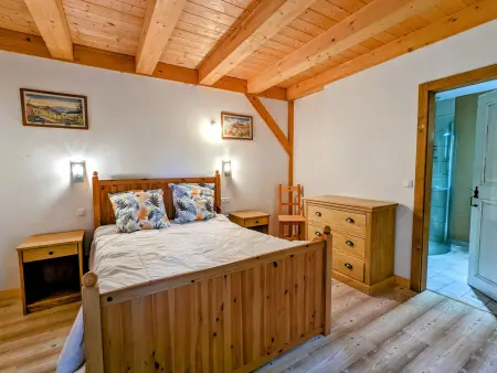 Chalet bois à Liézey : confort moderne, terrasse, proximité Gérardmer et chemins pédestres - Photo 6