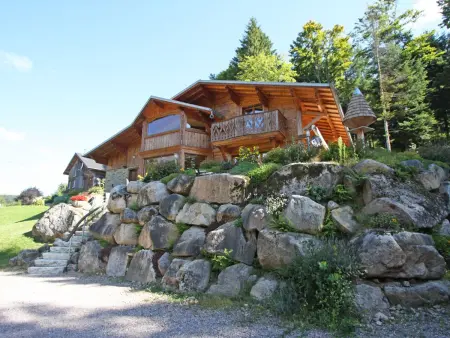 Chalet bois à Liézey : confort moderne, terrasse, proximité Gérardmer et chemins pédestres - Photo 17