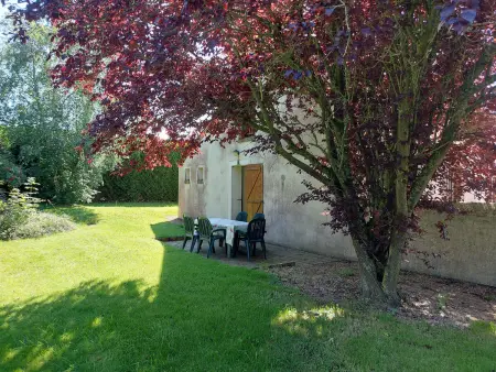 Charmante Maison Rénovée avec Jardin, BBQ et Loisirs à La Saucelle - Photo 18