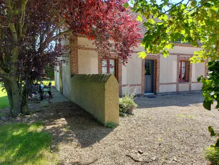 Charmante Maison Rénovée avec Jardin, BBQ et Loisirs à La Saucelle - Photo 22