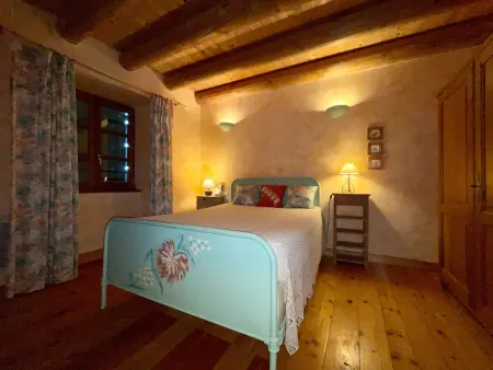 Maison Ancienne au Calme avec Cheminée et Équipements Bébé, Proche de Saugues - Photo 11