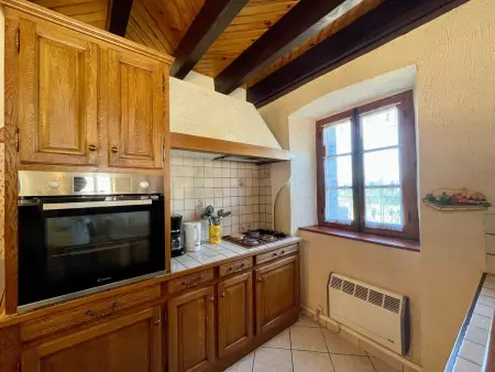 Maison familiale 4 chambres avec jardin, cheminée, poêle à bois, parking et Wi-Fi - Photo 7