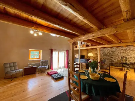 Maison familiale 4 chambres avec jardin, cheminée, poêle à bois, parking et Wi-Fi - Photo 21