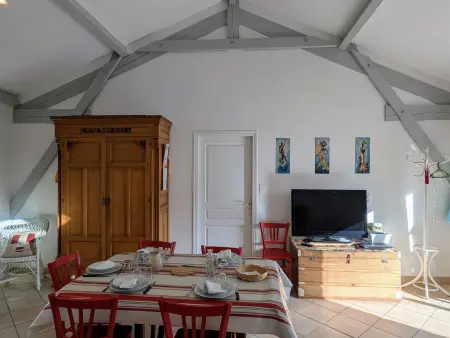 Gîte familial au cœur des gorges de la Loire avec équipements bébé et loisirs extérieurs - Photo 7
