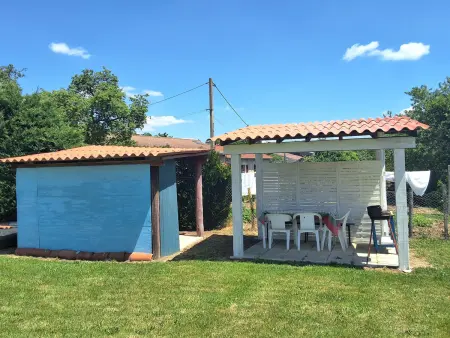 Gîte familial au cœur des gorges de la Loire avec équipements bébé et loisirs extérieurs - Photo 27