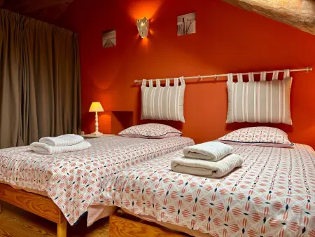 Gîte familial restauré avec jardin clos, équipements bébé, animaux acceptés, proche St-Julien-Chapteuil - Photo 15
