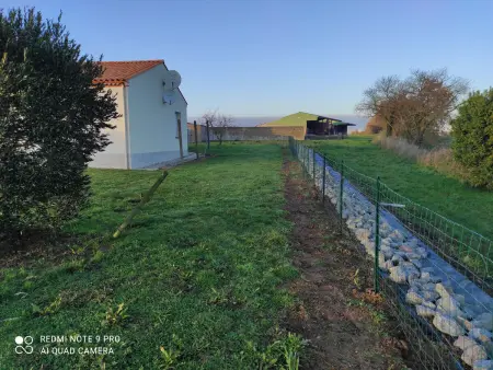 Maison récente à la ferme avec jardin, terrasses, 4 chambres, proche plages et pêche privée - Photo 25