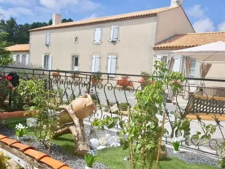 Maison rénovée à la ferme avec jardin privé, WI-FI, pêche, balançoire, trampoline - Brem-sur-Mer - Photo 7