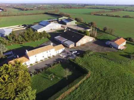 Maison rénovée à la ferme avec jardin privé, WI-FI, pêche, balançoire, trampoline - Brem-sur-Mer - Photo 11