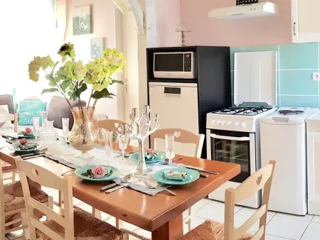 Charmante maison rénovée à la ferme, idéale pour familles, à proximité de pêche et nature - Photo 6