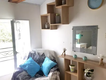 Charmante maison rénovée à la ferme, idéale pour familles, à proximité de pêche et nature - Photo 8