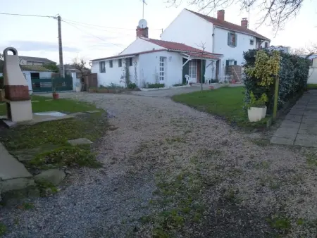 Gîte rustique avec salle de jeux et animaux en campagne - Photo 8