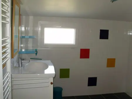 Charmant Gîte Rénové avec Jardin Privé, Cheminée et WiFi à Vairé, Vendée - Photo 10